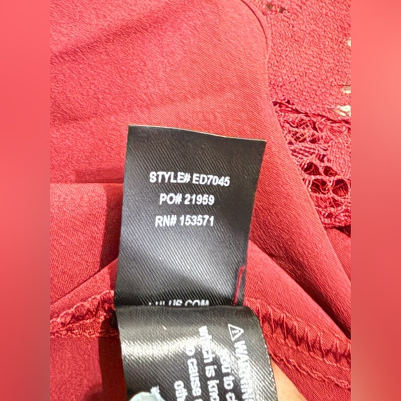 LULUS Love Like You Mean It Wine Red Backless Lace Midi Dress NWT SIZE: MEDIUM - Picture 13 of 14